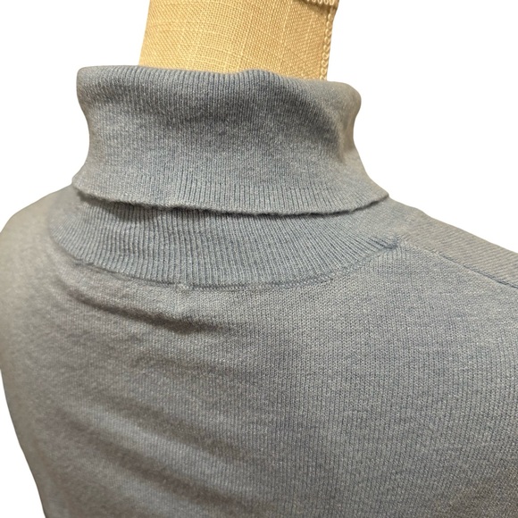 Pull & Bear Soft Blue Turtleneck Cropped Sweater - Picture 3 of 8